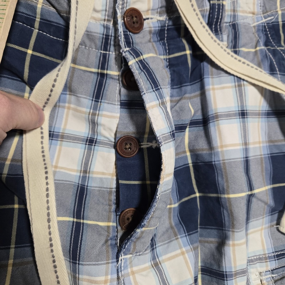 Abercrombie & Fitch Men's Heavyweight Blue Plaid Cargo Shorts - Picture 5 of 10